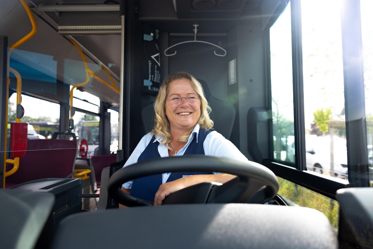 Das Job-Date für Frauen bei vhh.mobility findet am 15. Juni 2024 von 11 bis 15 Uhr auf dem Betriebshof in Bergedorf statt.