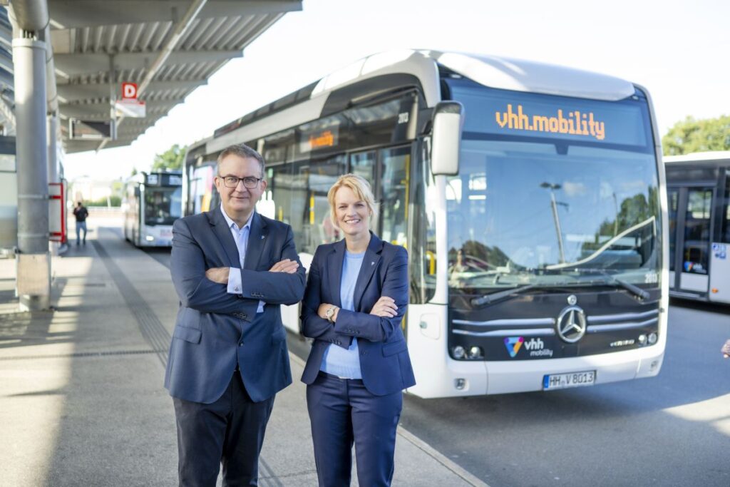 Die vhh.mobility Geschäftsführung: Dr. Britta Oehlrich und Dr. Lorenz Kasch